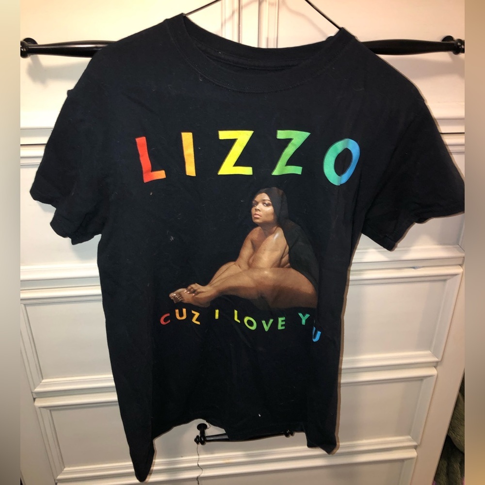 Lizzo tshirt